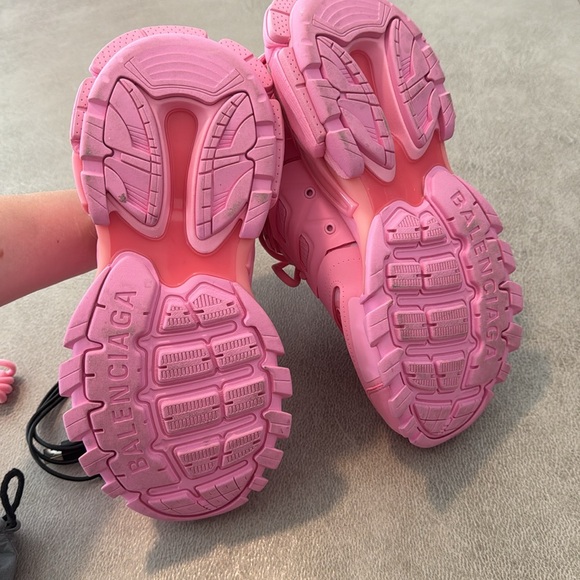 Balenciaga bubblegum light up LED sneakers - Picture 7 of 7